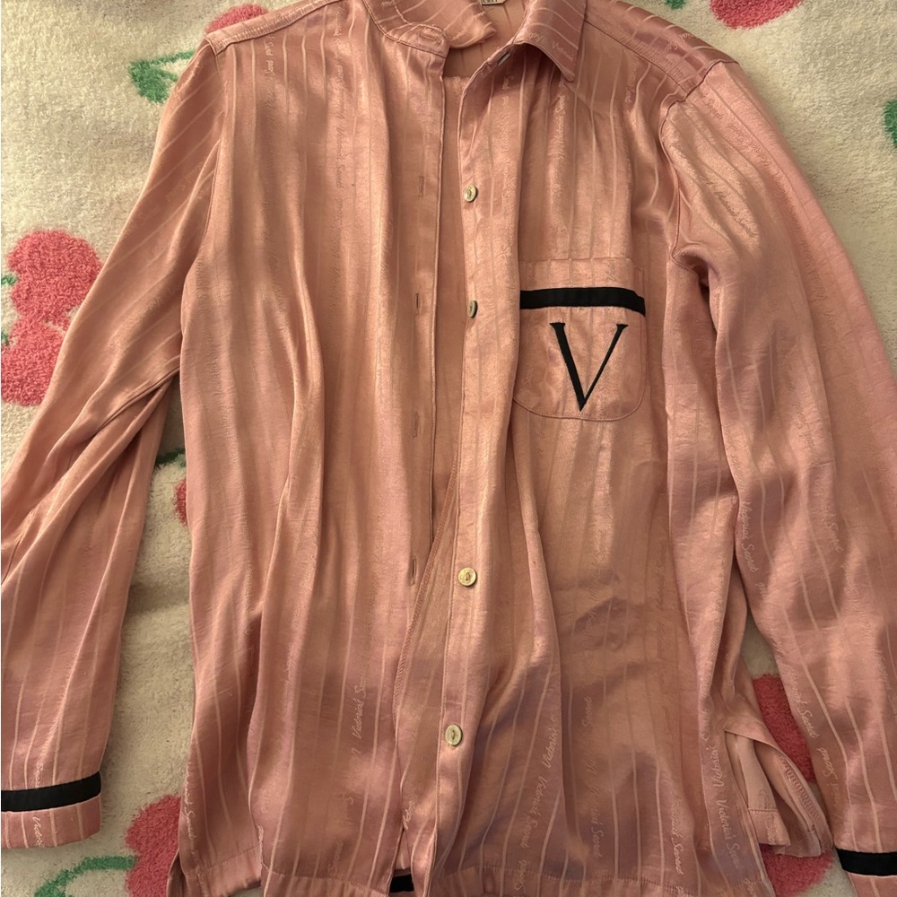 Victoria's Secret Light Pink Shirt Jacket with V-Logo MISSING ONE BUTTON ‼️